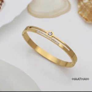 Elegant Crystal Bangle