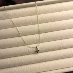 Verdant Leaf Necklace
