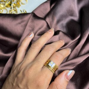 Royal Sparkle Ring