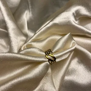 Interlocking Oval Link Ring