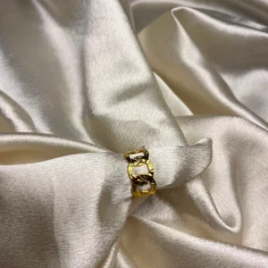 Linked Luxe Ring