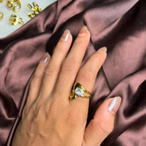 Twisted Oval Crystal Ring