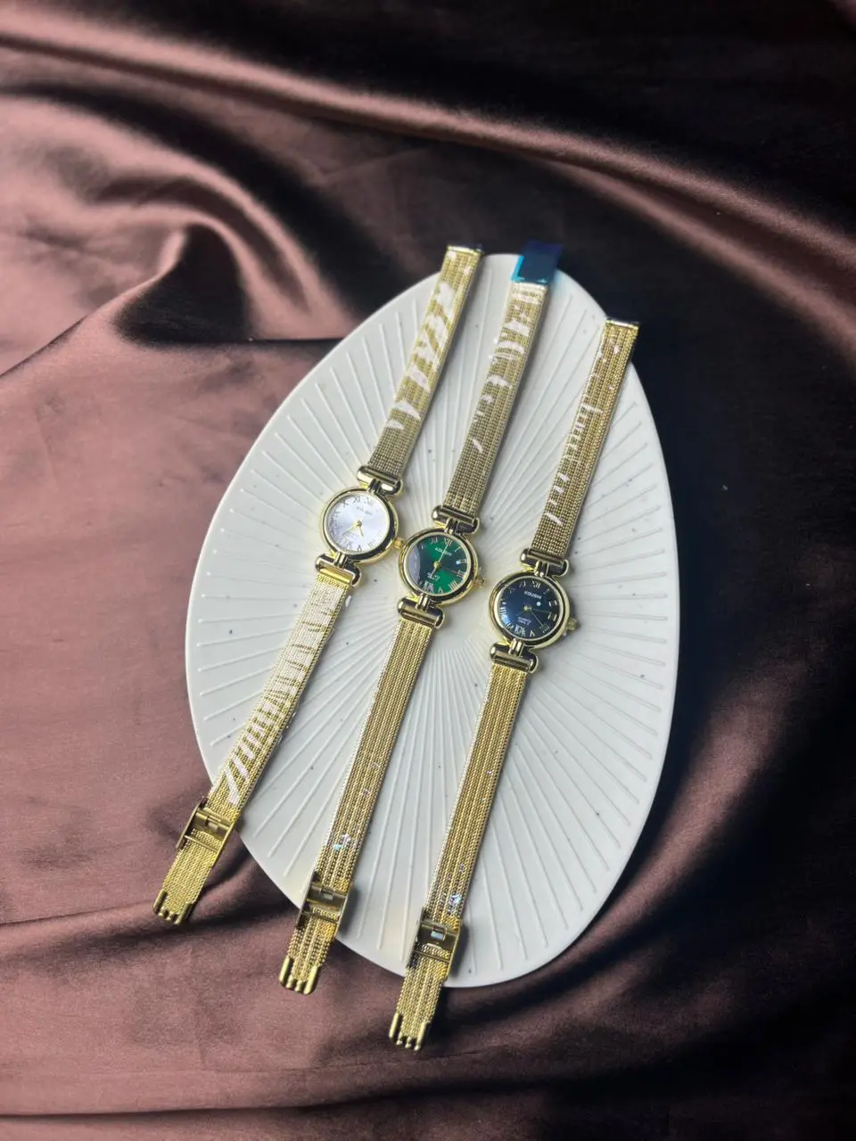 Dial Golden Link Bangle