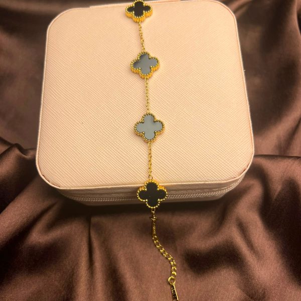 Bracelets 8