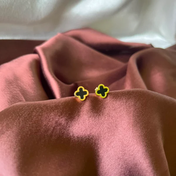 Earrings 9