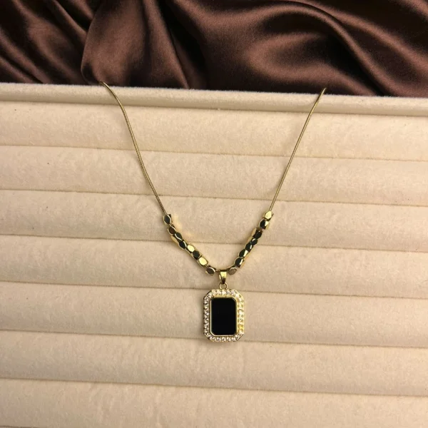 Nechlace 25
