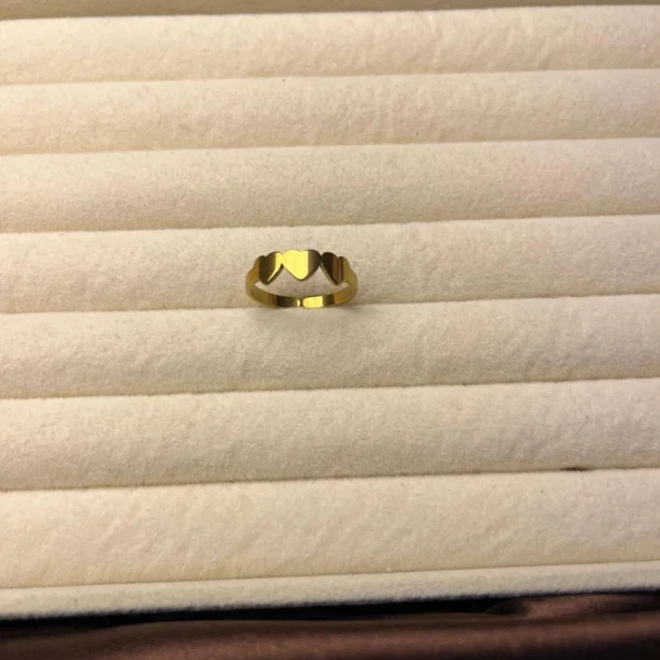 Ring 138